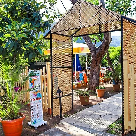 Three Islands Nocleg ze śniadaniem