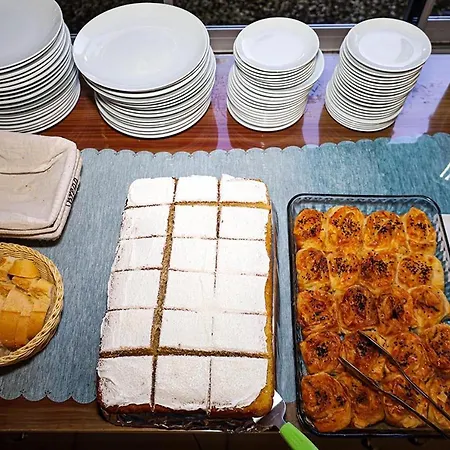 Nocleg ze śniadaniem Three Islands 3*