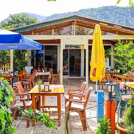 Bed & Breakfast Three Islands