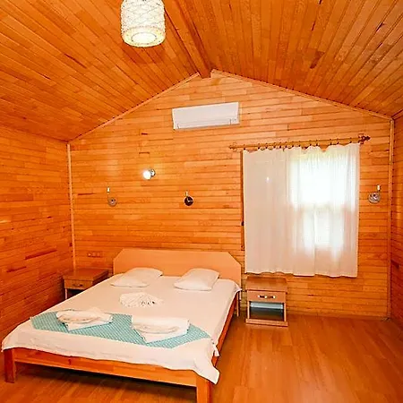 Three Islands Bed & Breakfast Çıralı